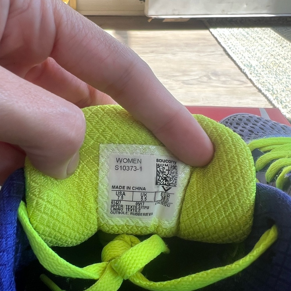 Saucony Ride 10 ‘Blue Citron Purple’ - Picture 7 of 8